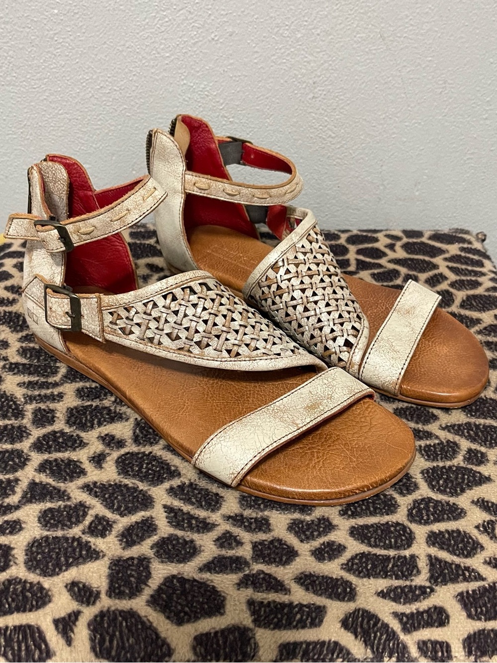 Bed Stu Bellatrix II Woven Boho Strappy Sandals Distressed Leather Womens 10